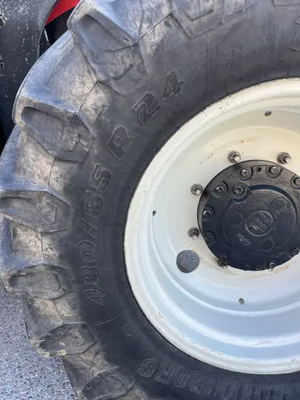 Trelleborg 540/65R38 und 480/65R24 mit 40% Profil