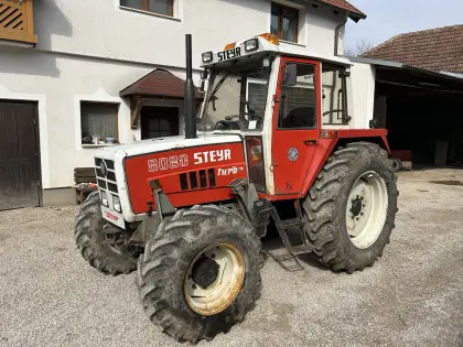 Steyr 8080 mit Hauer Pom 100