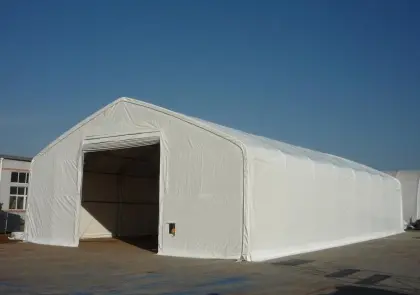 Rundbogen-Lagerhalle