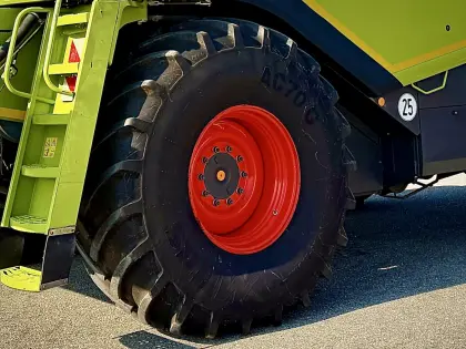 680/85 R32 Komplettrad