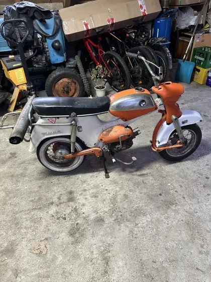 Suche Oldtimer-Mopeds, Motorräder und Teile