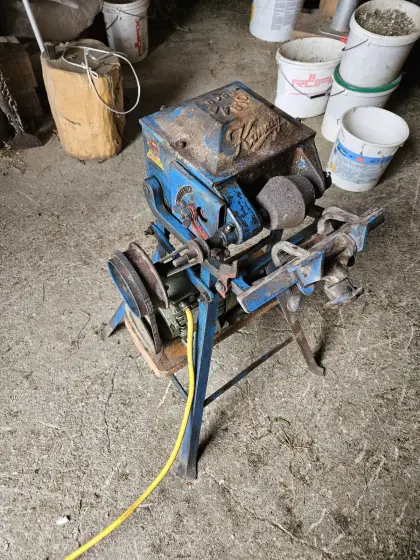 Messerschleifer automatisch