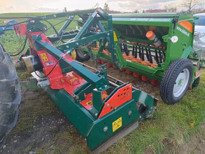 Säkombination Amazone D9 3000 Spezial und V u N Kreiselegge