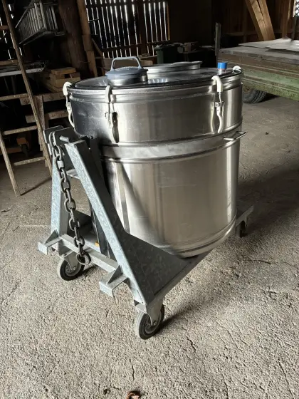 Milchtank 450 l