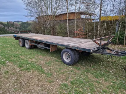 Ballenanhänger Schwarzmüller