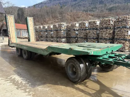 Schwarzmüller Tieflader 22 t – 16 t Nutzlast, Rampen