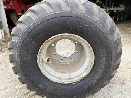 Rückewagen Ersatzrad mit Felge Reifen neu