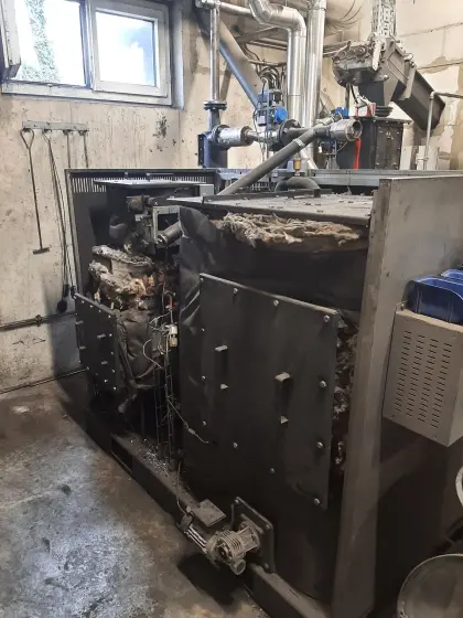 BHKW Fröling/Holzvergaser und Gasmotor