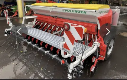 Suche Striegel zu Pöttinger Vitasam 3000