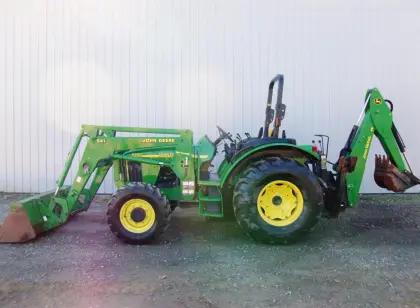 John Deere 5320