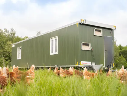 Farmermobil Startermax für 350 Hühner