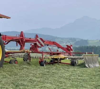 Pöttinger Eurotop 651 Multitast, Schwader