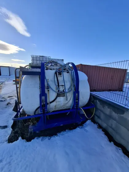 Wasser, Diesel, Adblue Tank