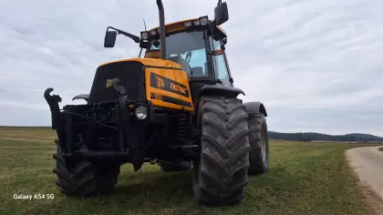 JCB Fastrac 2135