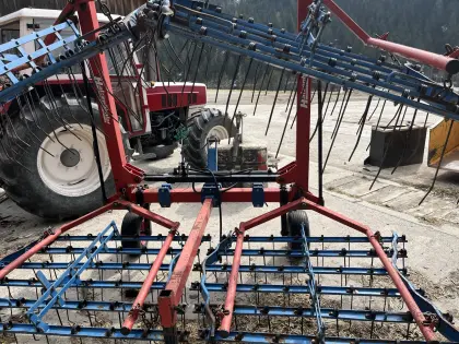 Ackerstriegel und Egge