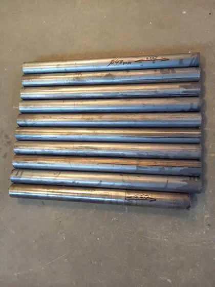 10 Rundrohre, Dm. 48 mm