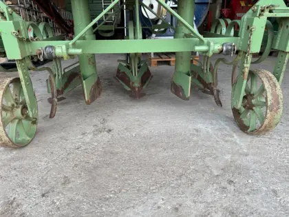 Kartoffelsetzmaschine Kartoffelpflanzmaschine 2-reihig