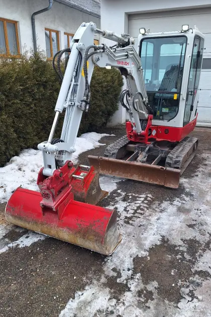 Takeuchi TB225