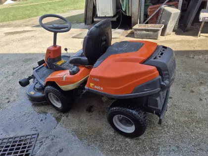 Husqvarna Rider 214TC