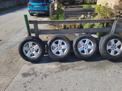 Suzuki Grand Vitara Kompletträder