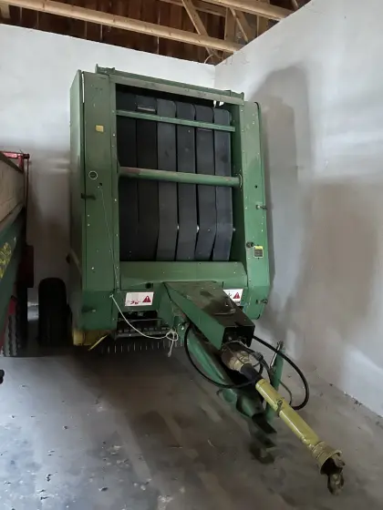 John Deere 550 Rundballenpresse