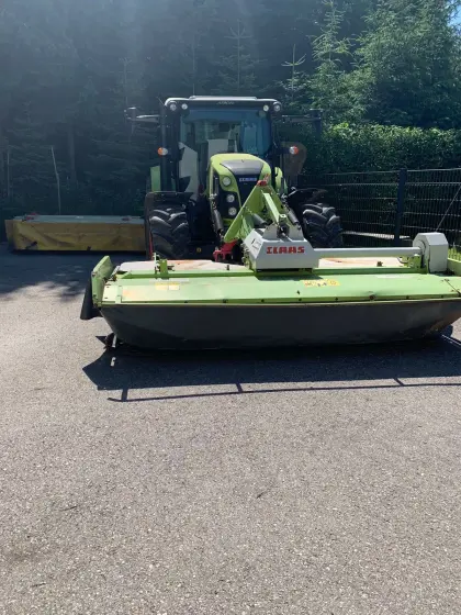 Frontmähwerk Claas Corto