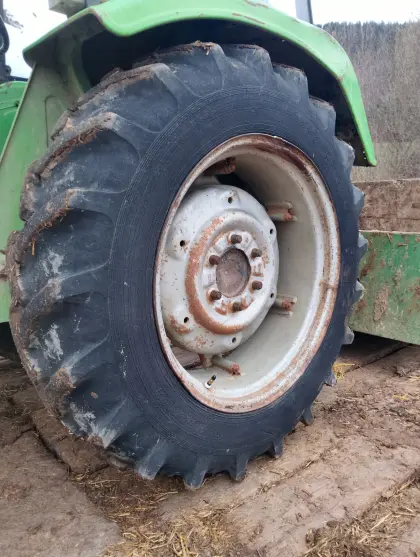 Kompletträder 12.4-28 Verstellfelgen W11x28