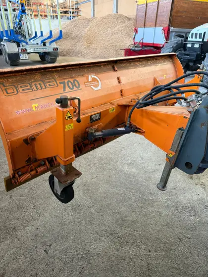 Schneeschild BEMA Serie 700/2050