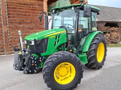 John Deere 5058e