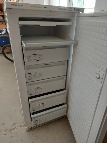 Gefrierschrank zu verkaufen