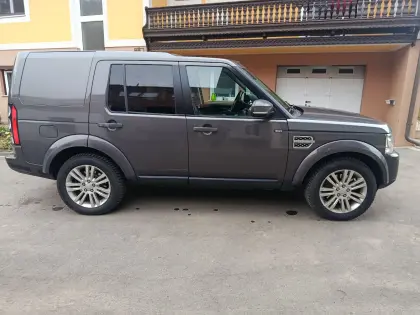 Land Rover Discovery 4