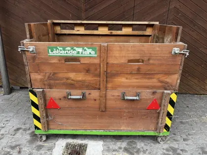 Kälbertransportkiste für 3-Punkt-Anbau
