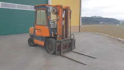 Toyota Gabelstapler 3 t