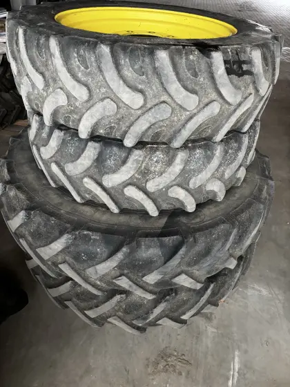 John Deere Pflegeräder