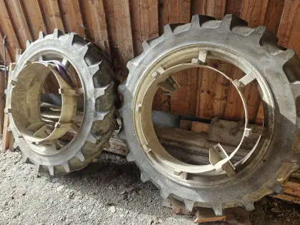 Zwillingsräder 36/30 Zoll