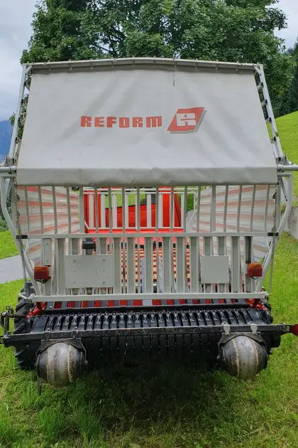 Reform Muli 600 SL mit 18m³ Ladewagen