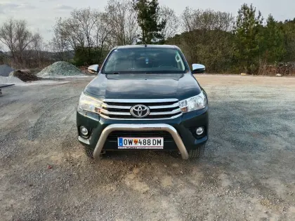 Toyota Hilux 2,4 150 PS 4x4 Doppelkabine