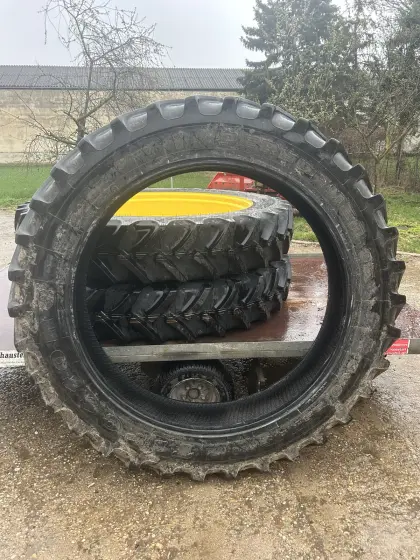 Firestone 300/95R46