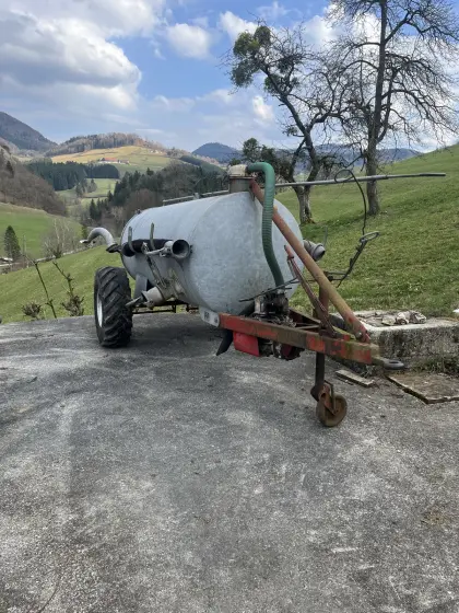 Vakuumat Güllefass 2.100 l