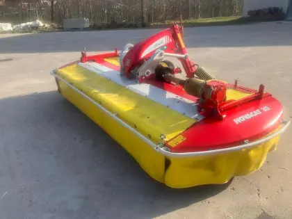 Verkaufe Pöttinger Frontmähwerk Novacut 301 neuwertig