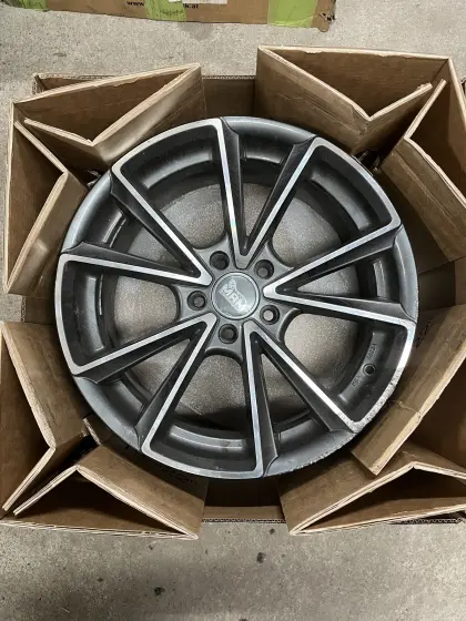 MAM A5 Palladium Front Polish Alufelge