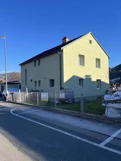 Einfamilienhaus im Zentrum: Selbstversorgung & Hühnerhaltung