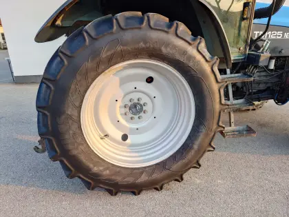 Komplettradsatz Case IH Maxxum / Steyr Profi / New Holland