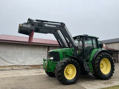 John Deere 6920
