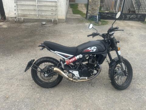 Verkaufe Kleinmotorrad Calibre 125 ccm