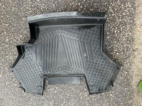 Bodenmatte Steyr Serie 9000 und 9100