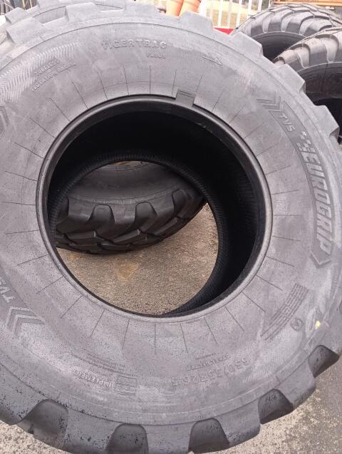 Neue Reifen TVS 650/55R26.5