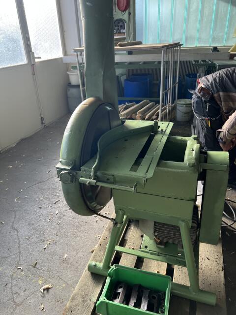Schälmaschine / Entrindungsmaschine / Spitzmaschine