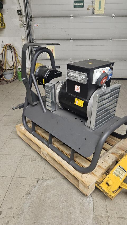 Zapfwellenaggregat MOSA AWG4-40X Feldbetrieb