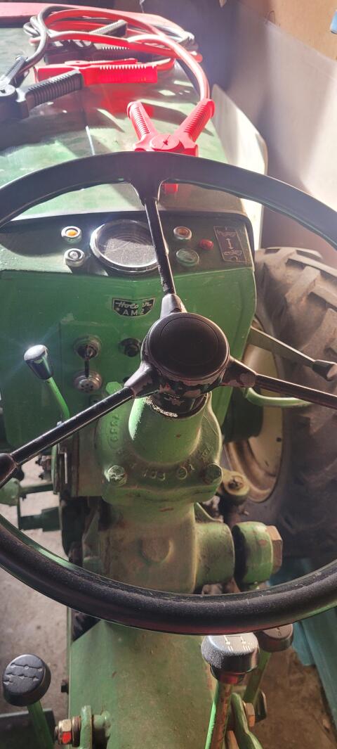 Holder AM 2